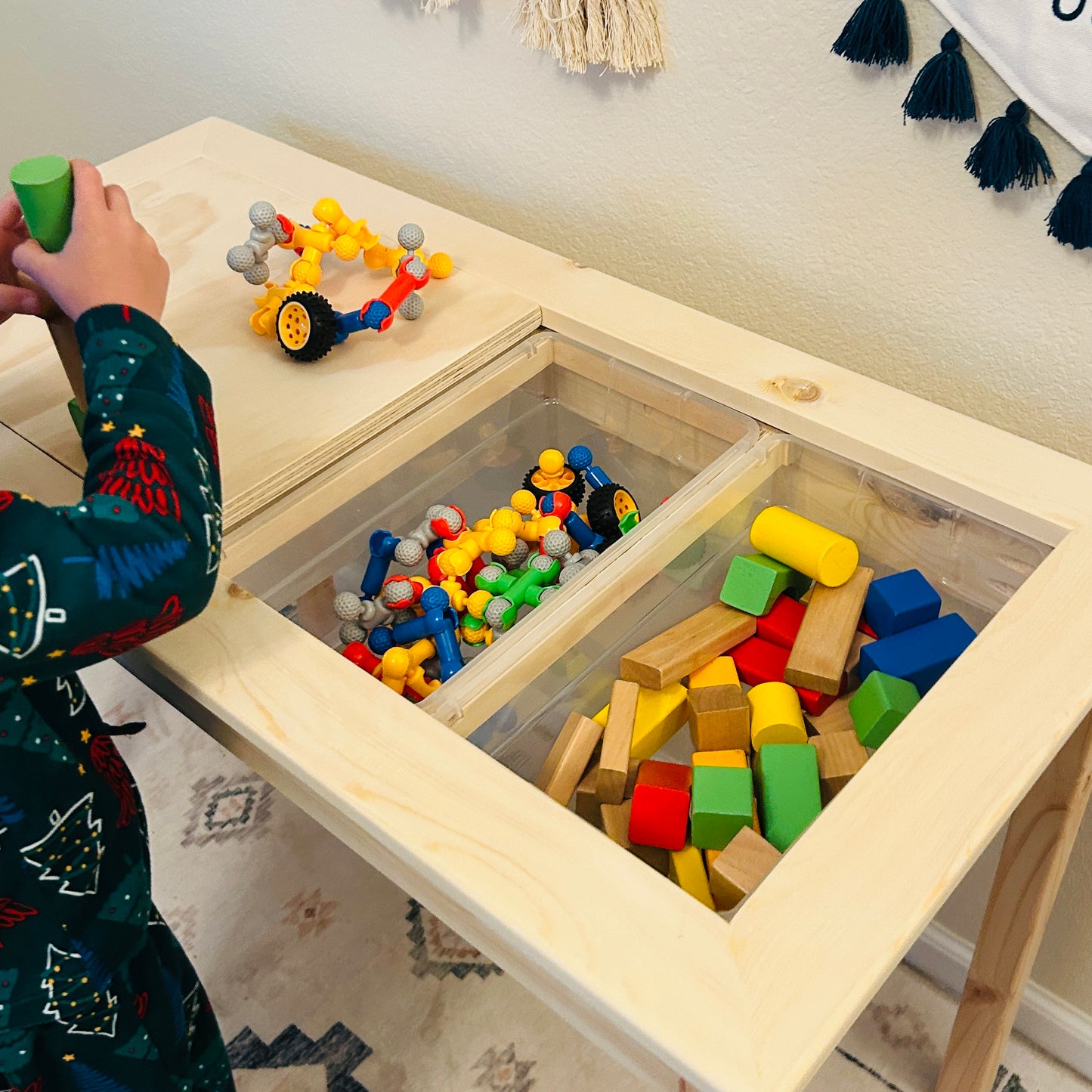Sensory & Activity Table - 4 Bins